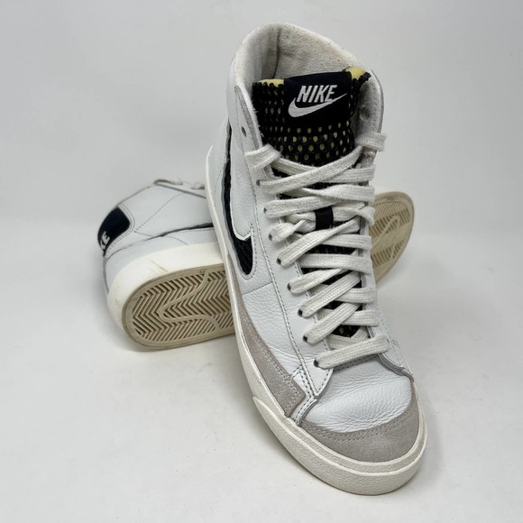 Nike Blazer Mid 77 Sneakers Womens 7 1/2 White Leather 01:J.10.3 - Picture 5 of 9